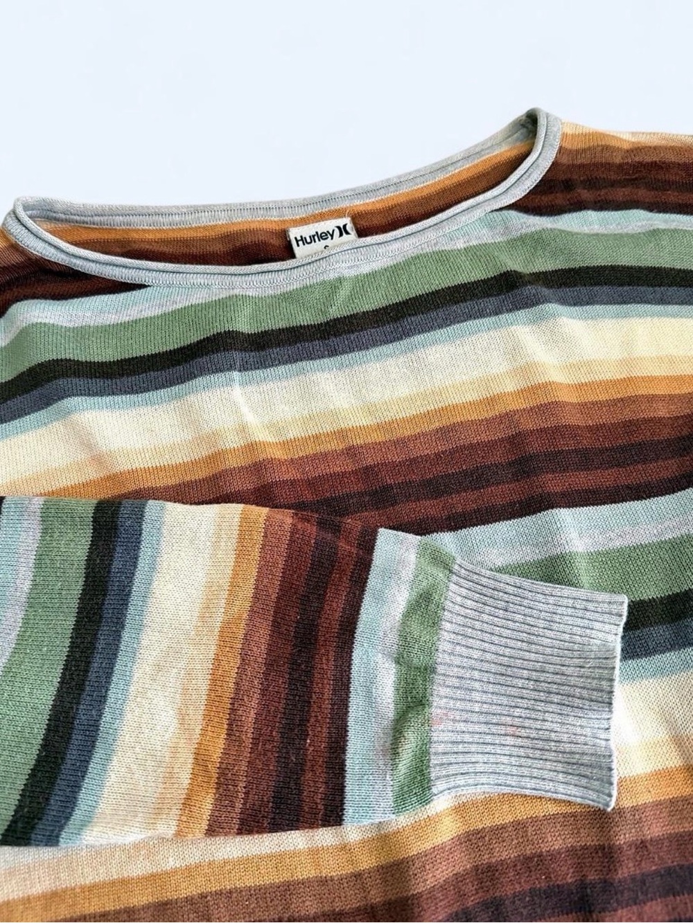 Hurley Women’s Long Sleeved Striped Knit Pullover Sweater Size S Small Stripes